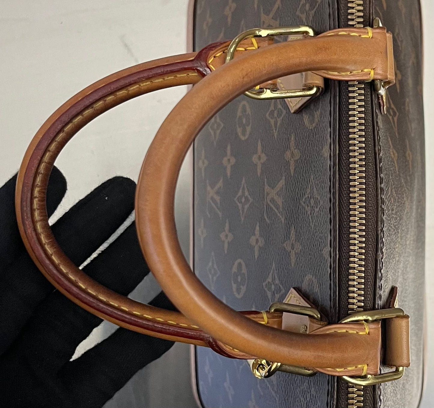 Louis Vuitton Alma PM
