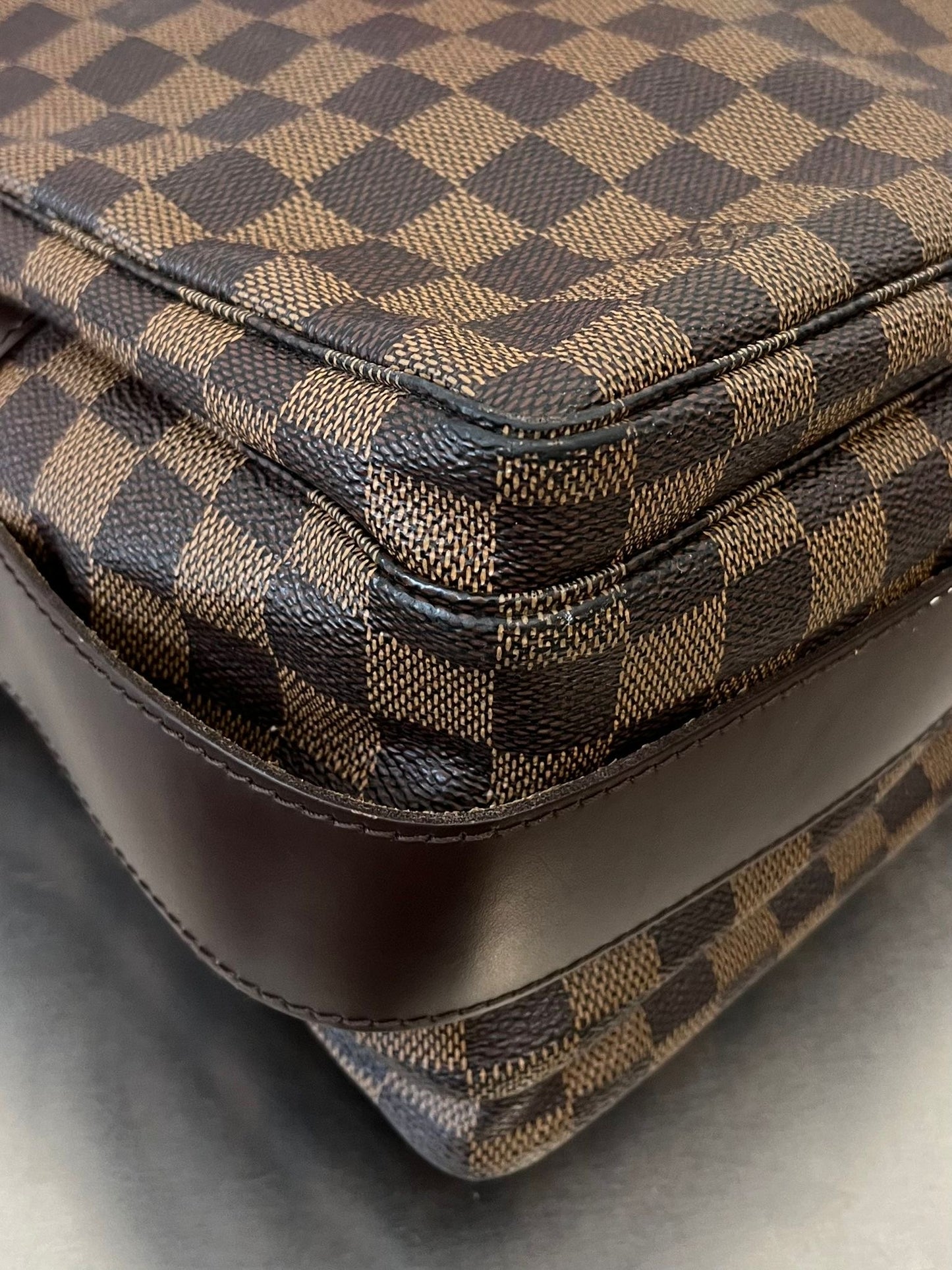 Louis Vuitton Naviglio Messenger