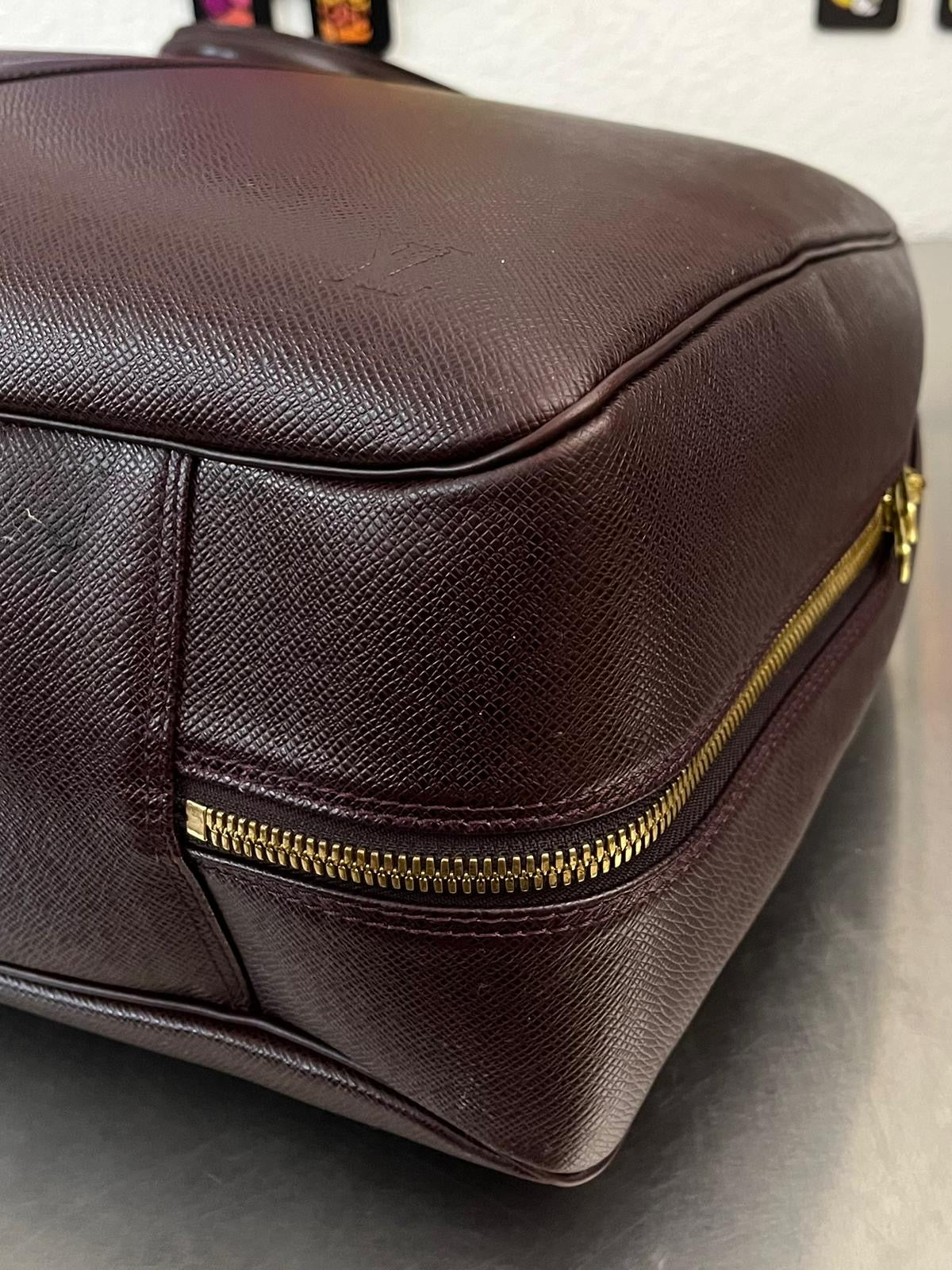 Louis Vuitton Helanga Taiga