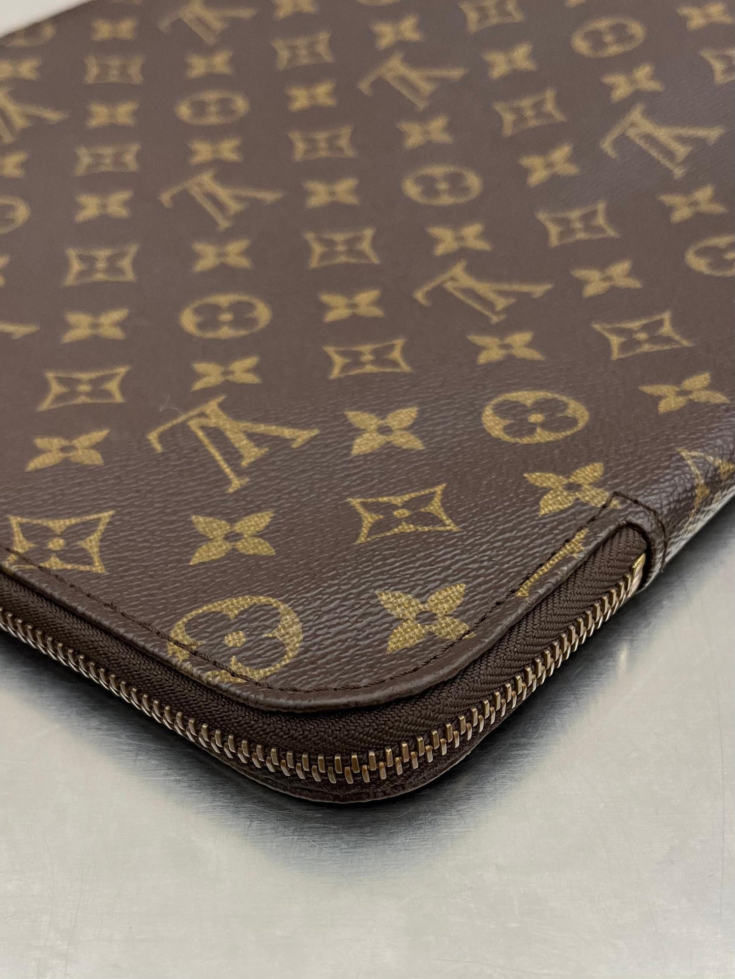 Louis Vuitton Posh Document Monogram GM (1987)