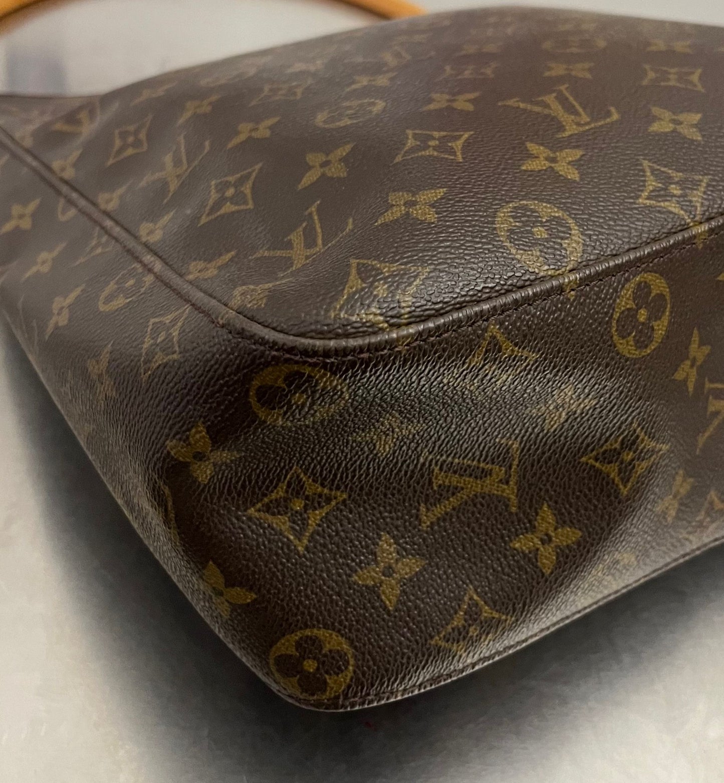 Louis Vuitton Looping GM