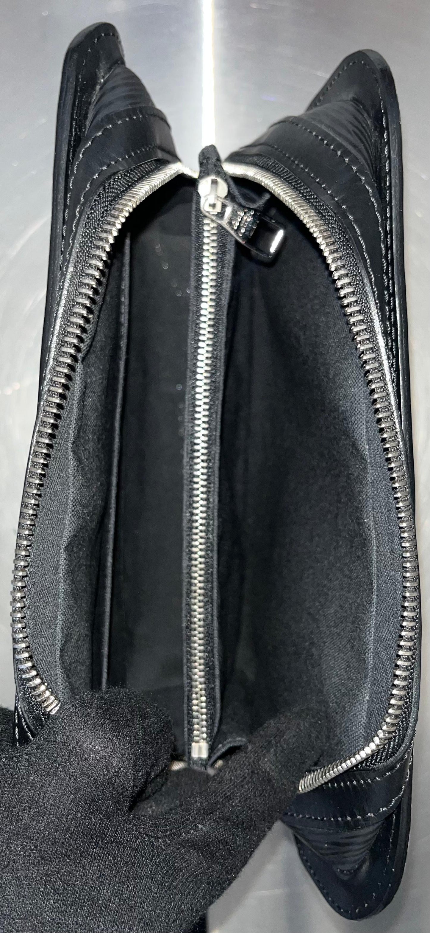 Louis Vuitton Hoche Epi