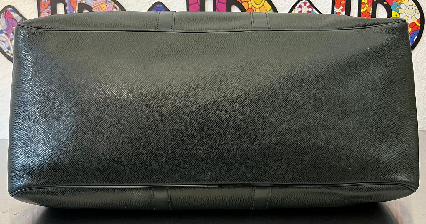 Louis Vuitton Kendall GM Taiga Leder