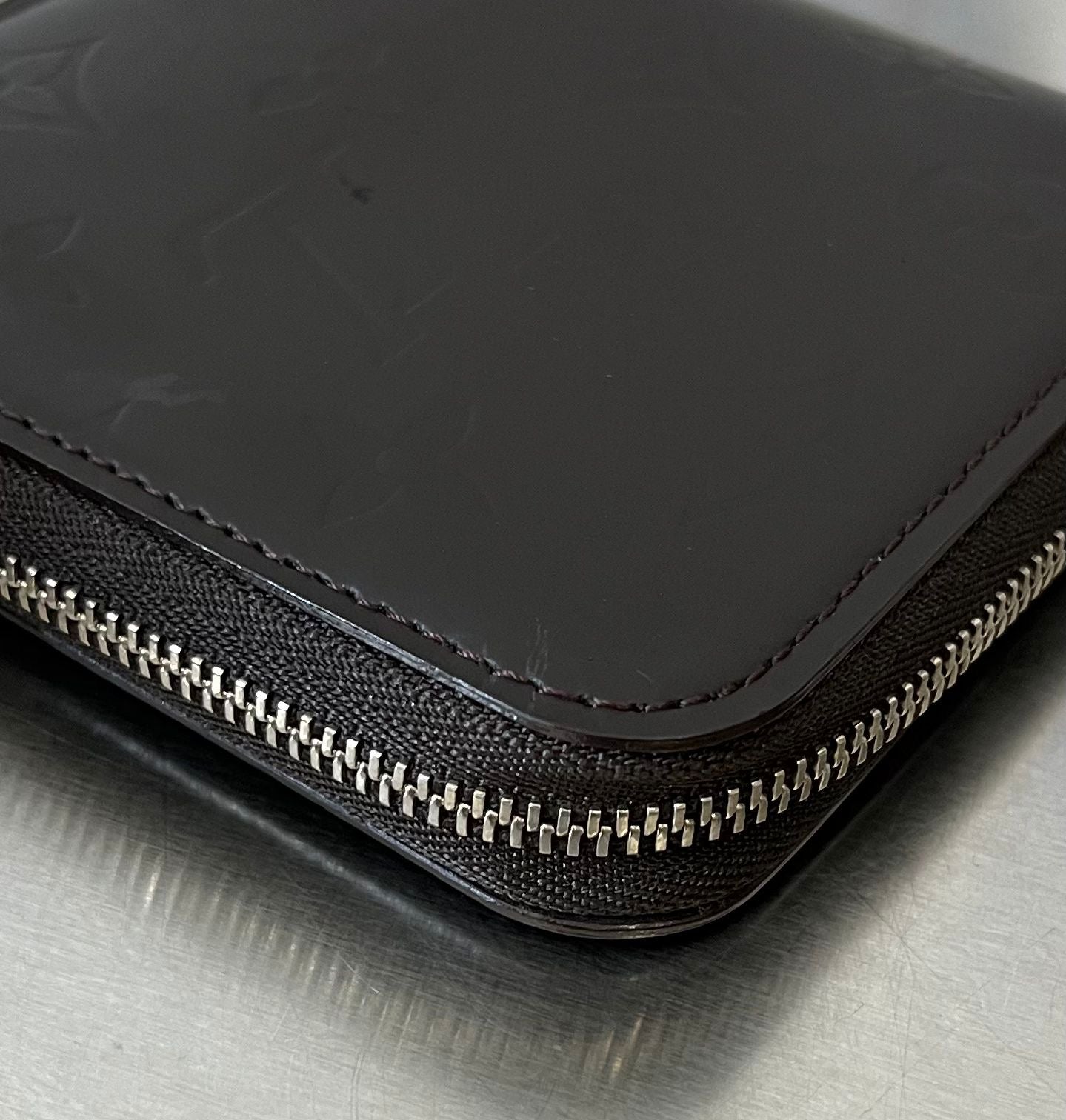 Louis Vuitton Monogram Glace Bi-Fold
