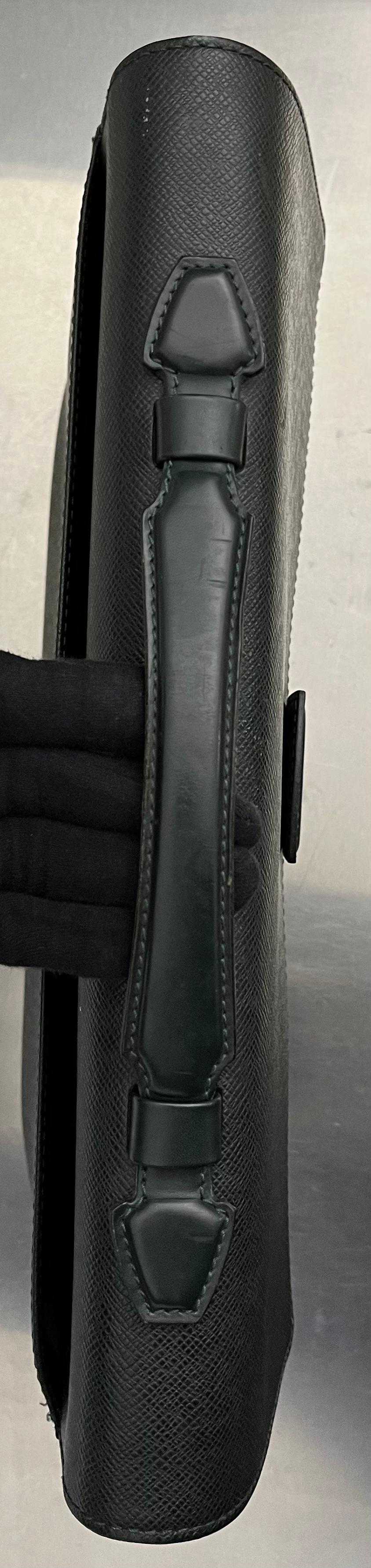 Louis Vuitton Serviette Kourad (Dunkelgrün)