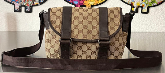 Gucci GG Canvas Umhängetasche