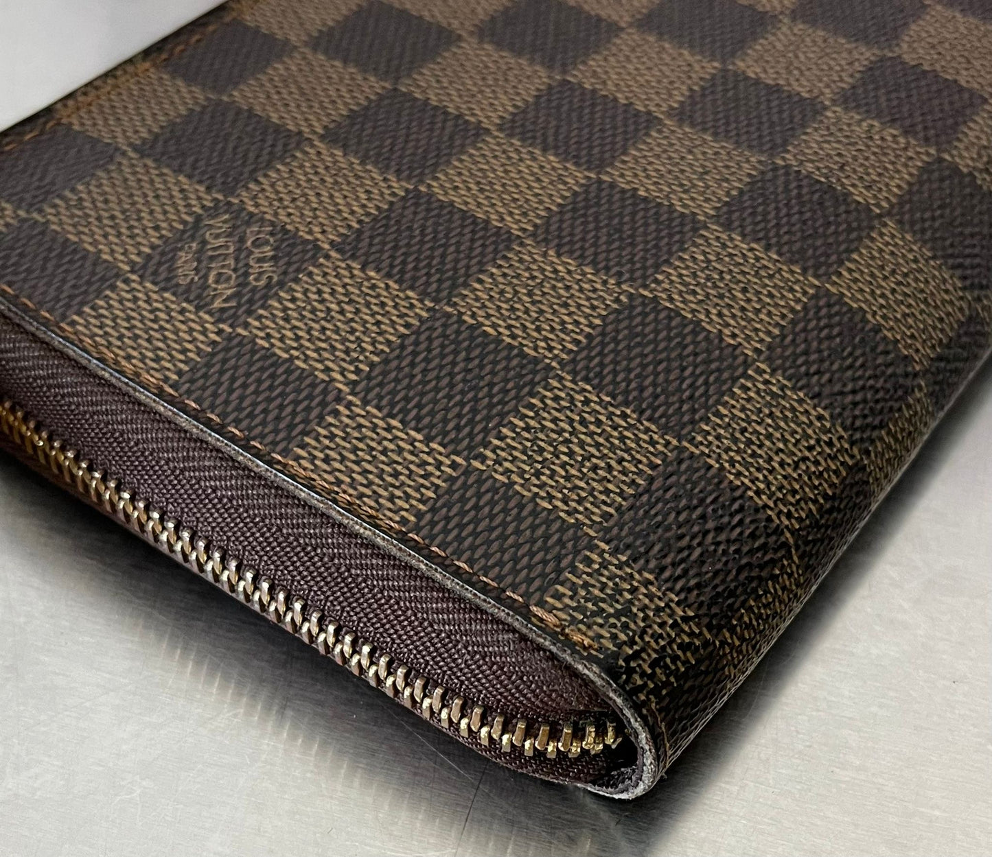 Louis Vuitton Zippy Organizer Damier