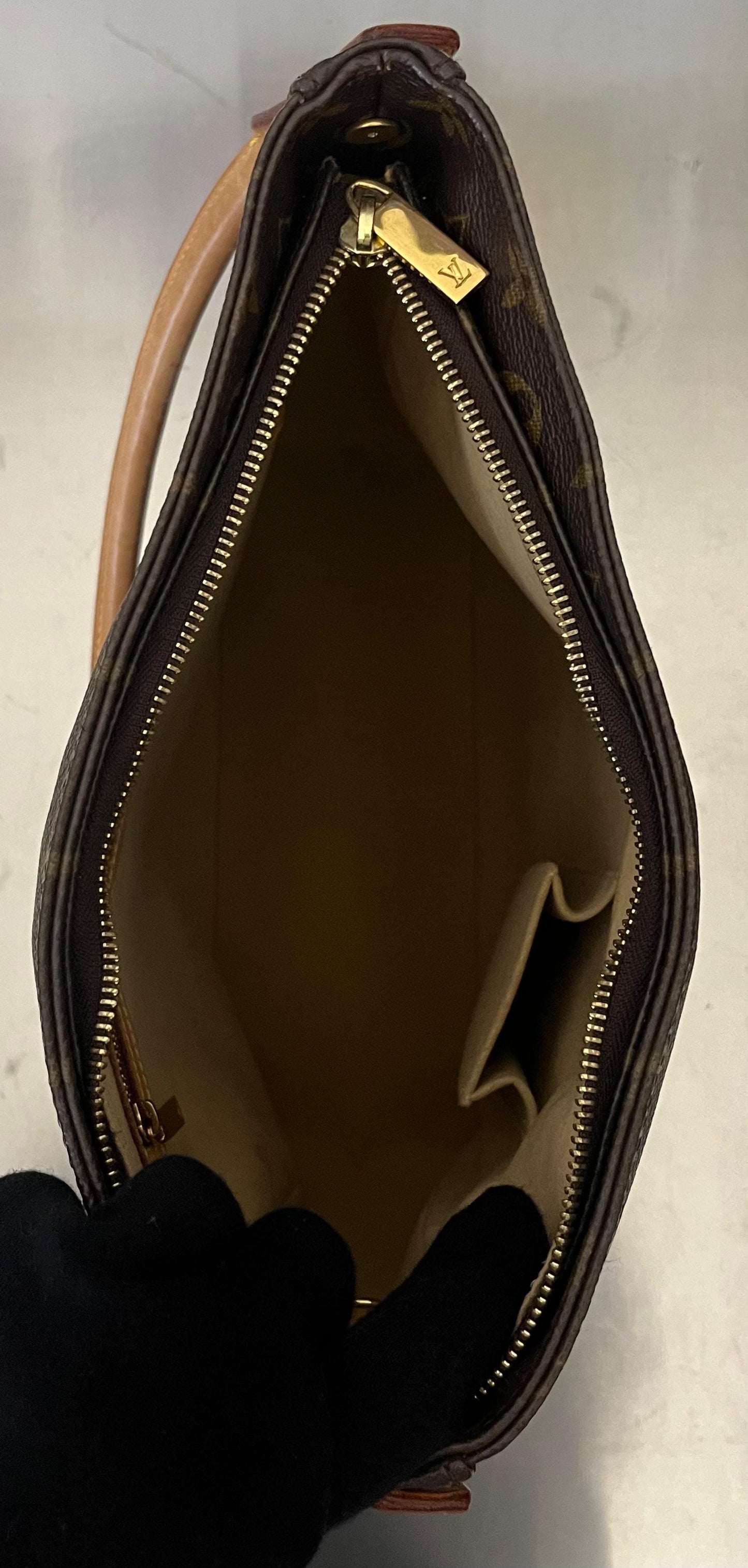 Louis Vuitton Looping GM