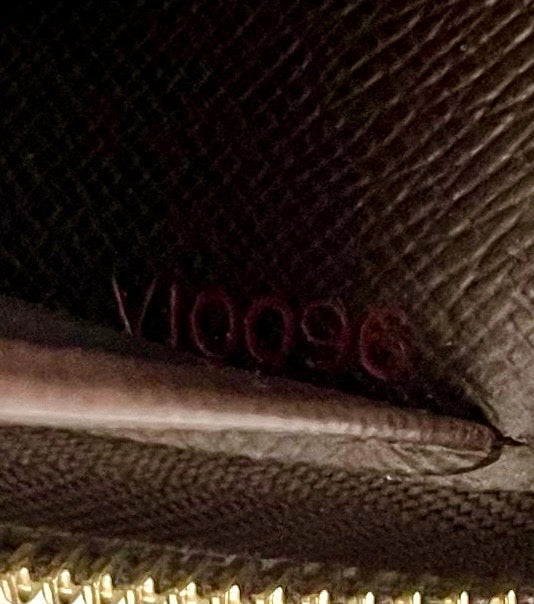 Louis Vuitton Zippy Organizer Damier