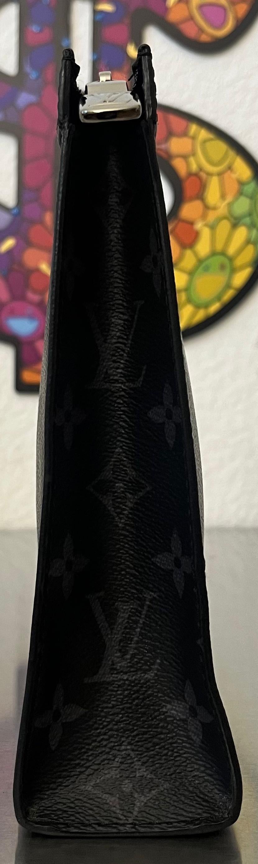 Louis Vuitton Pochette Voyage MM
