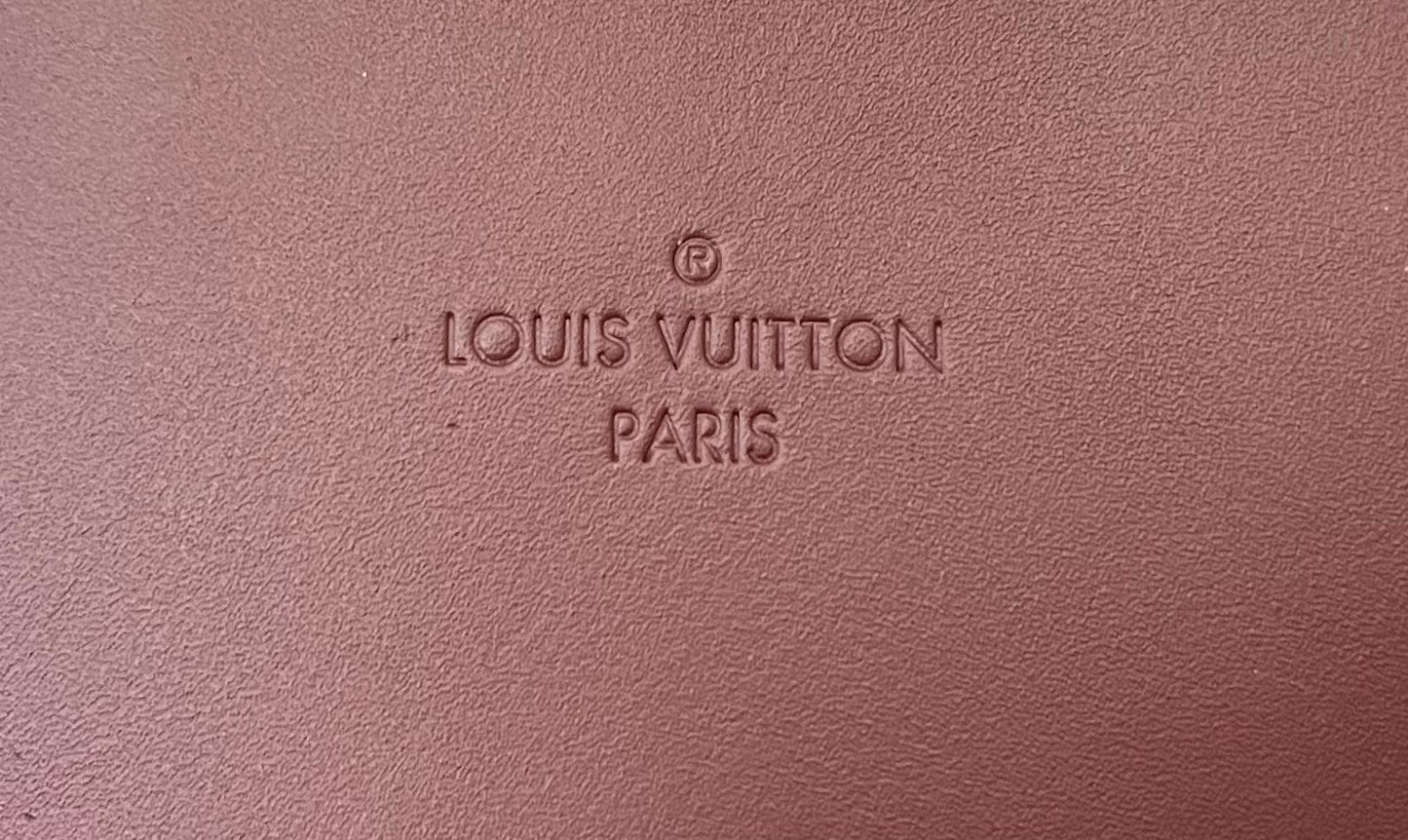 Louis Vuitton Porte Documents Jour Epi