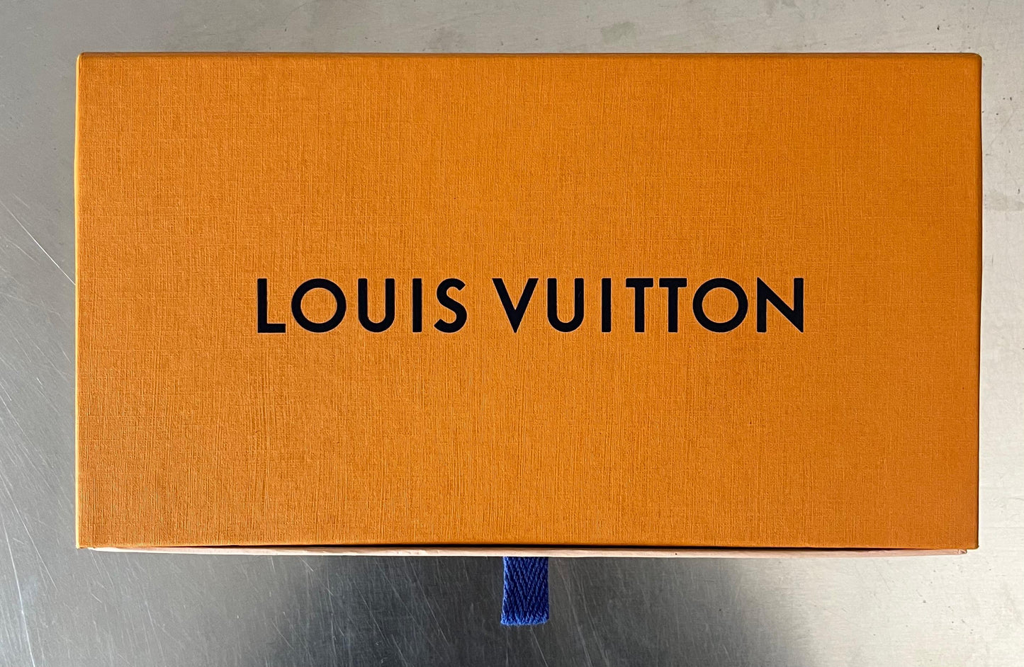 Louis Vuitton Shadow Pochette Discovery PM Leder