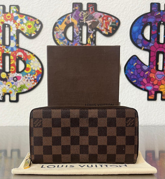 Louis Vuitton Zippy Damier