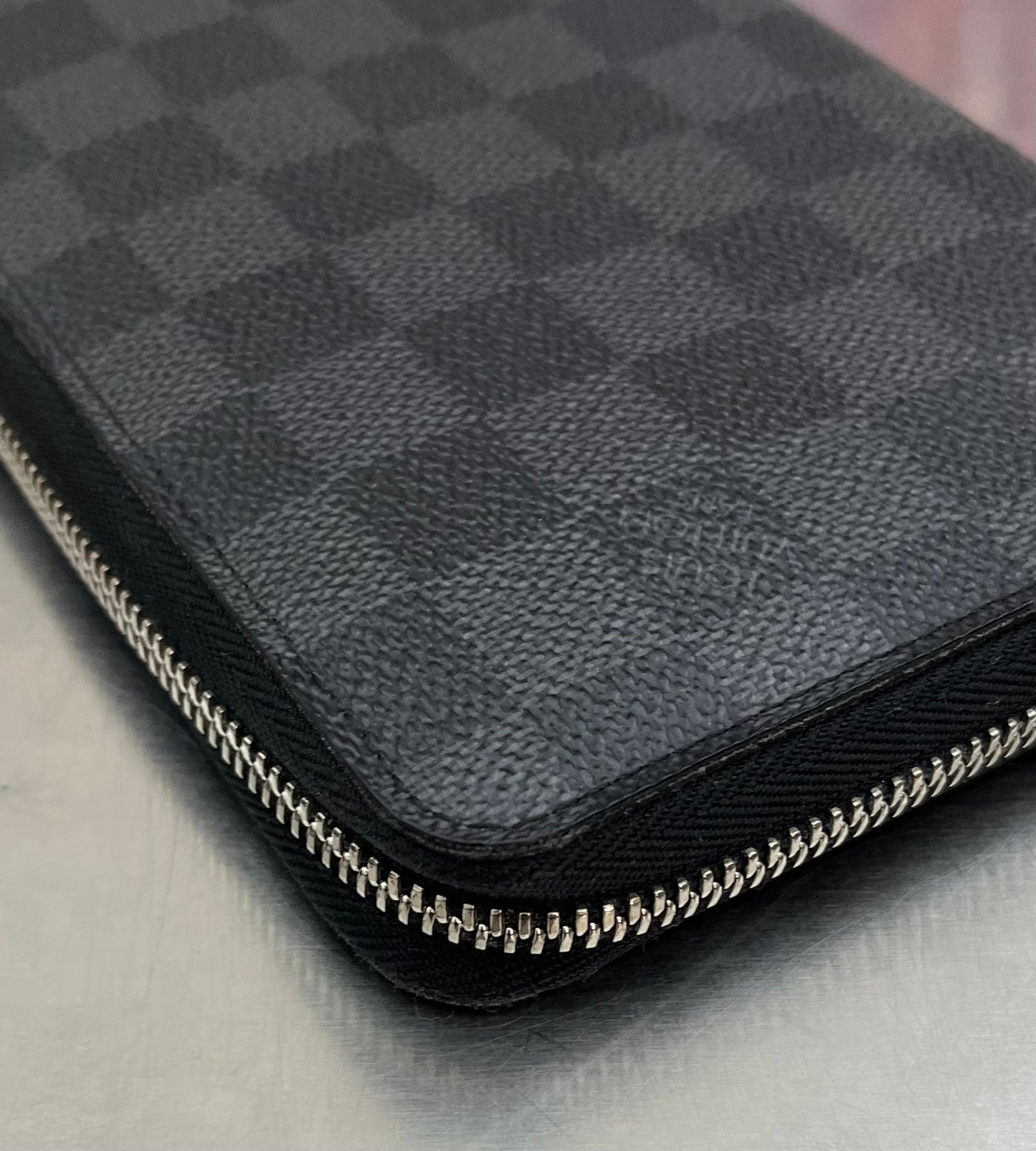 Louis Vuitton Zippy Organizer Damier