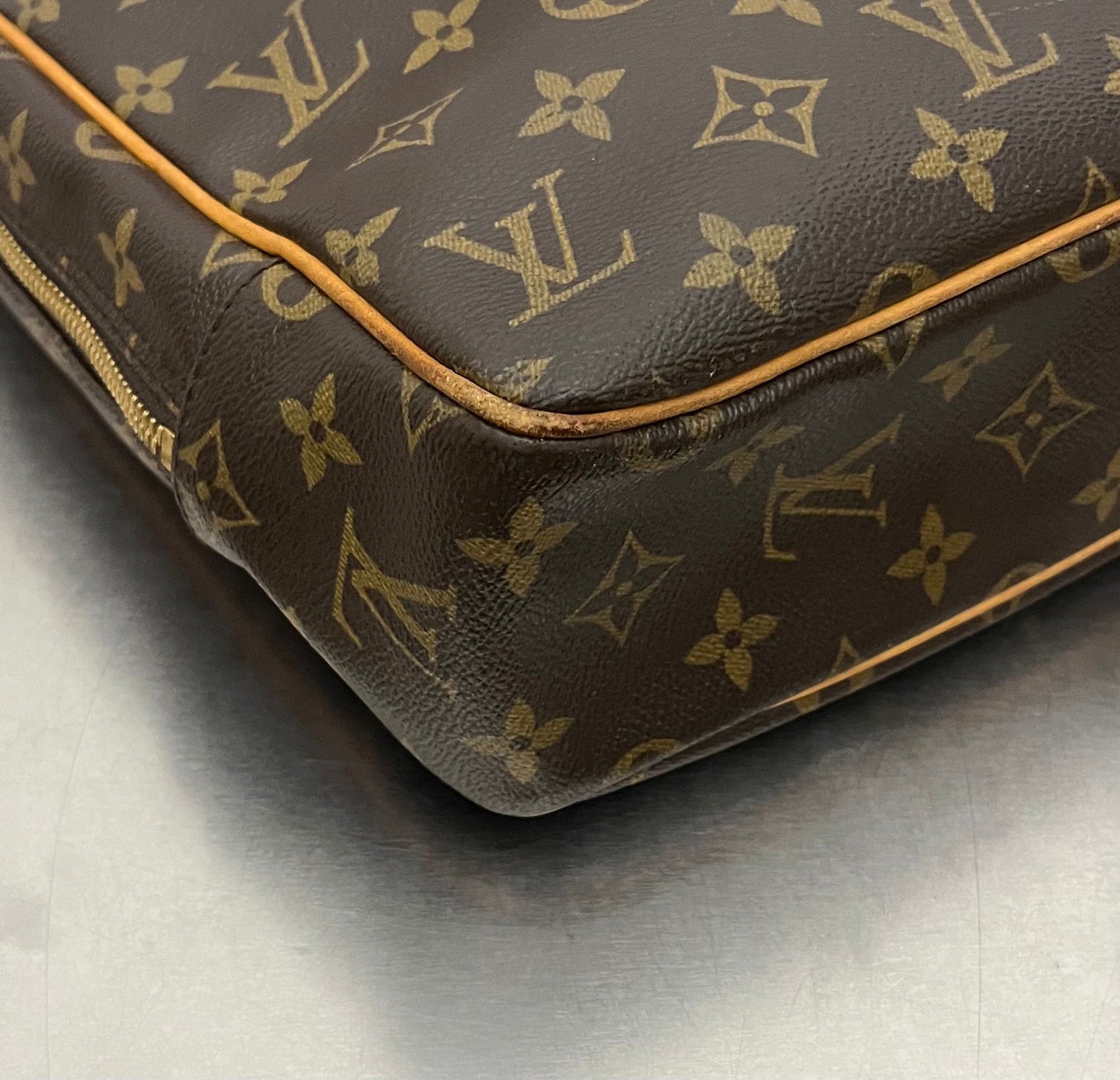 Louis Vuitton Porte Documents Pegase Monogram