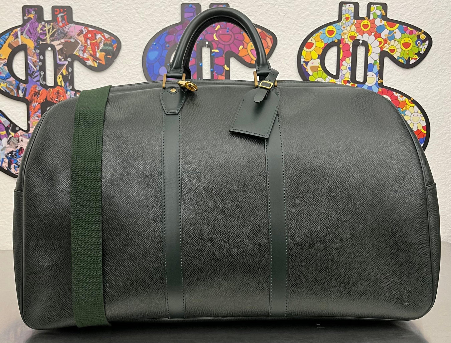Louis Vuitton Kendall GM Taiga Leder
