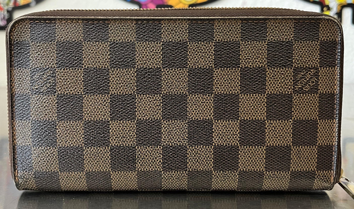 Louis Vuitton Zippy Organizer Damier
