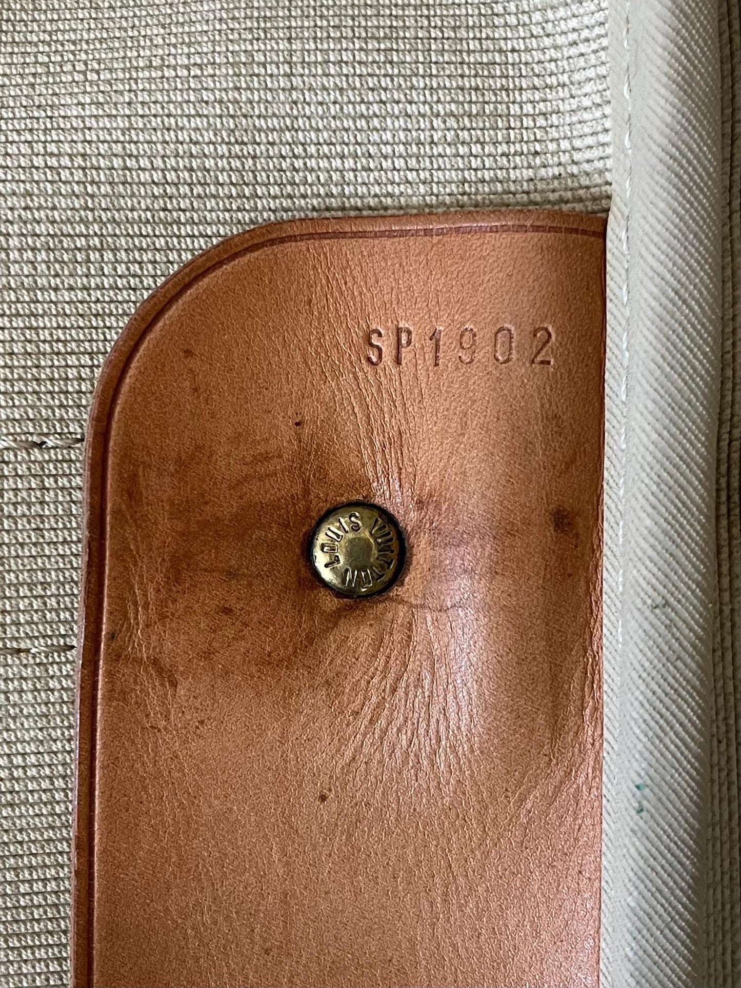 Louis Vuitton Sirius 65