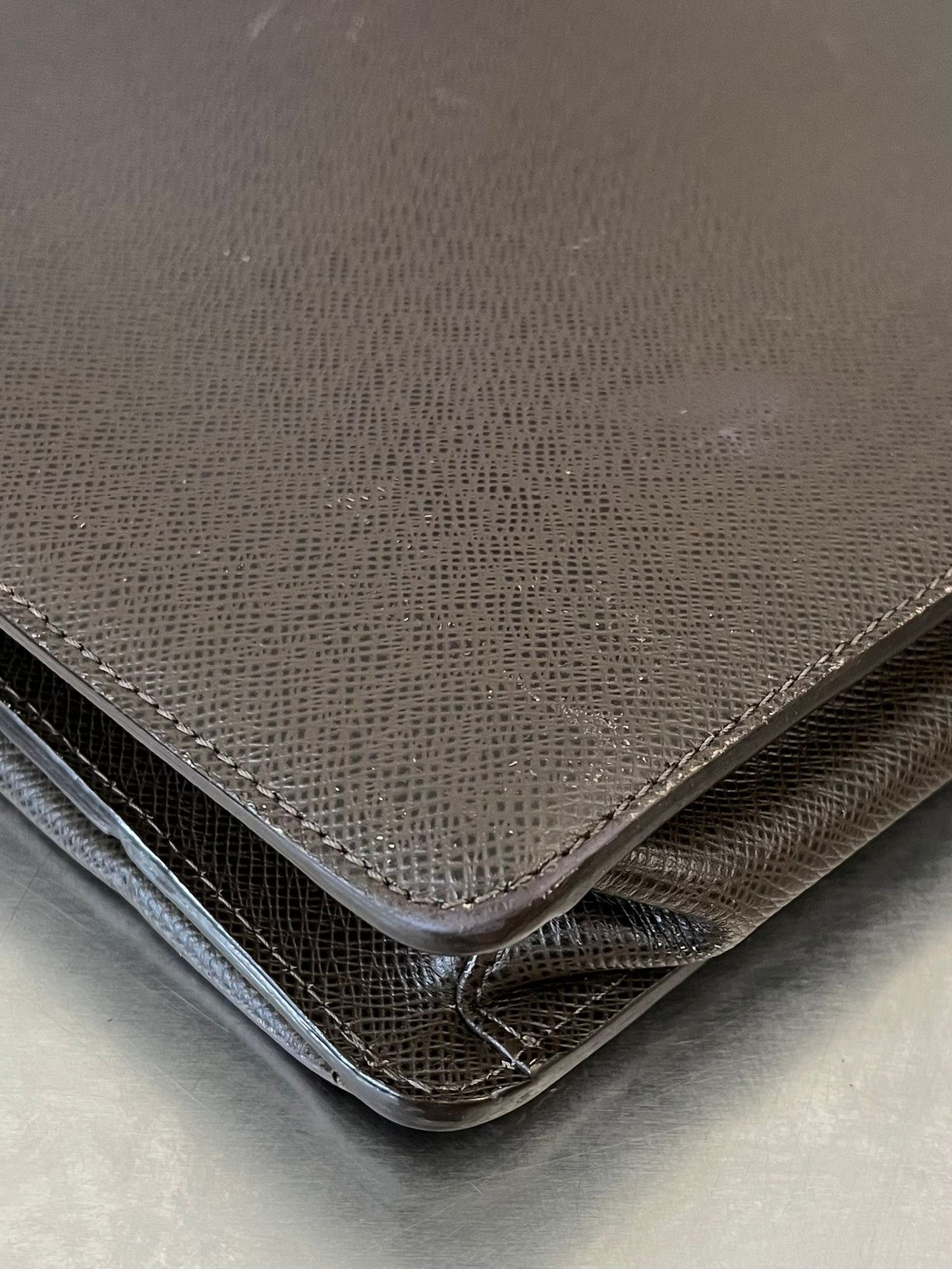 Louis Vuitton Laguito Taiga