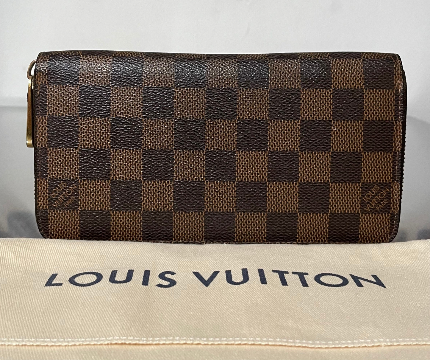 Louis Vuitton Zippy Damier