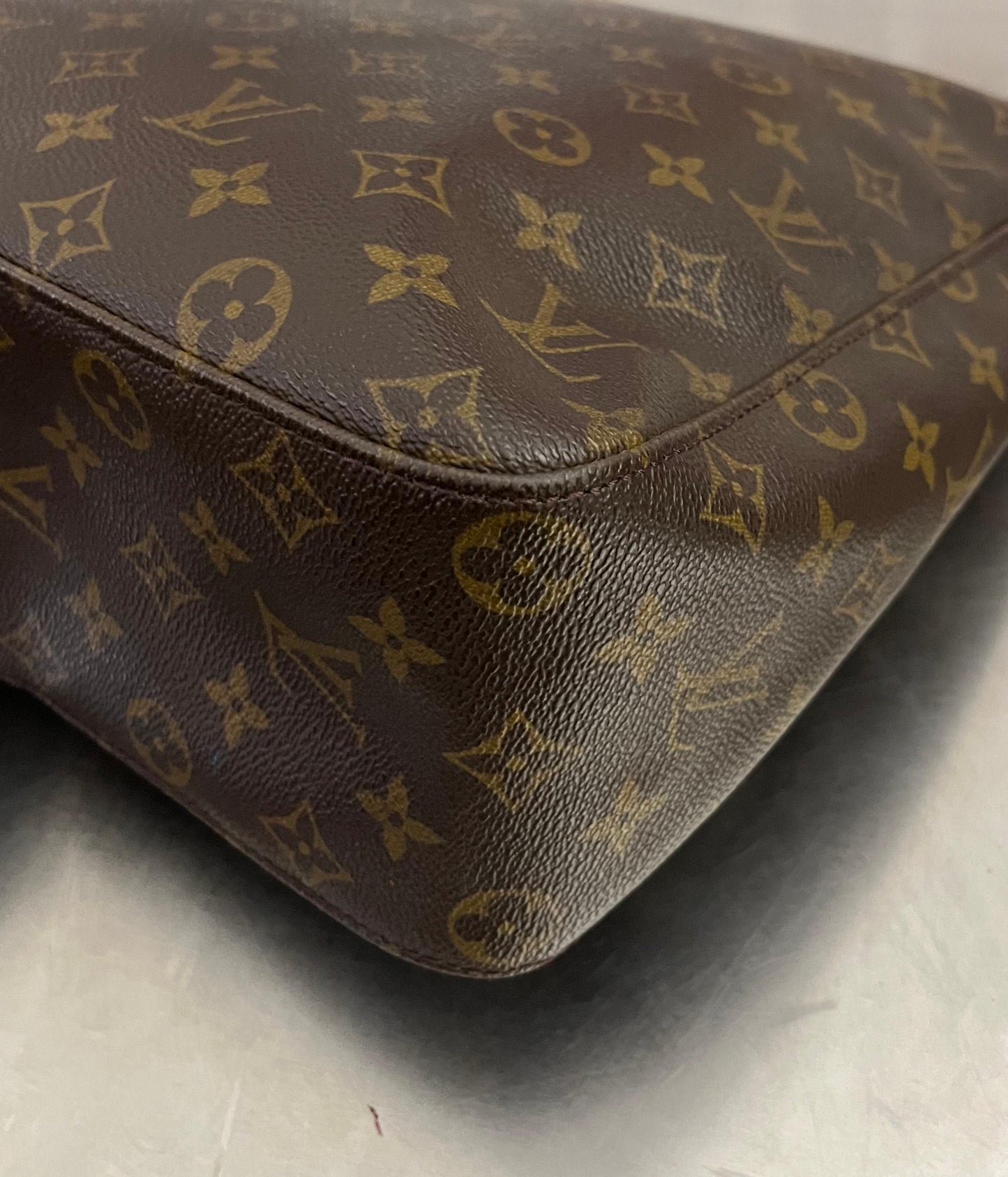 Louis Vuitton Looping GM