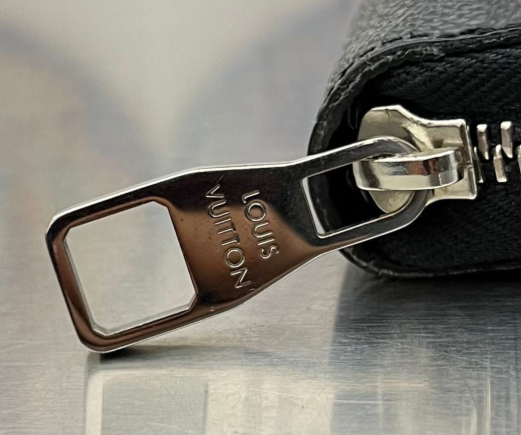 Louis Vuitton Zippy Organizer Damier