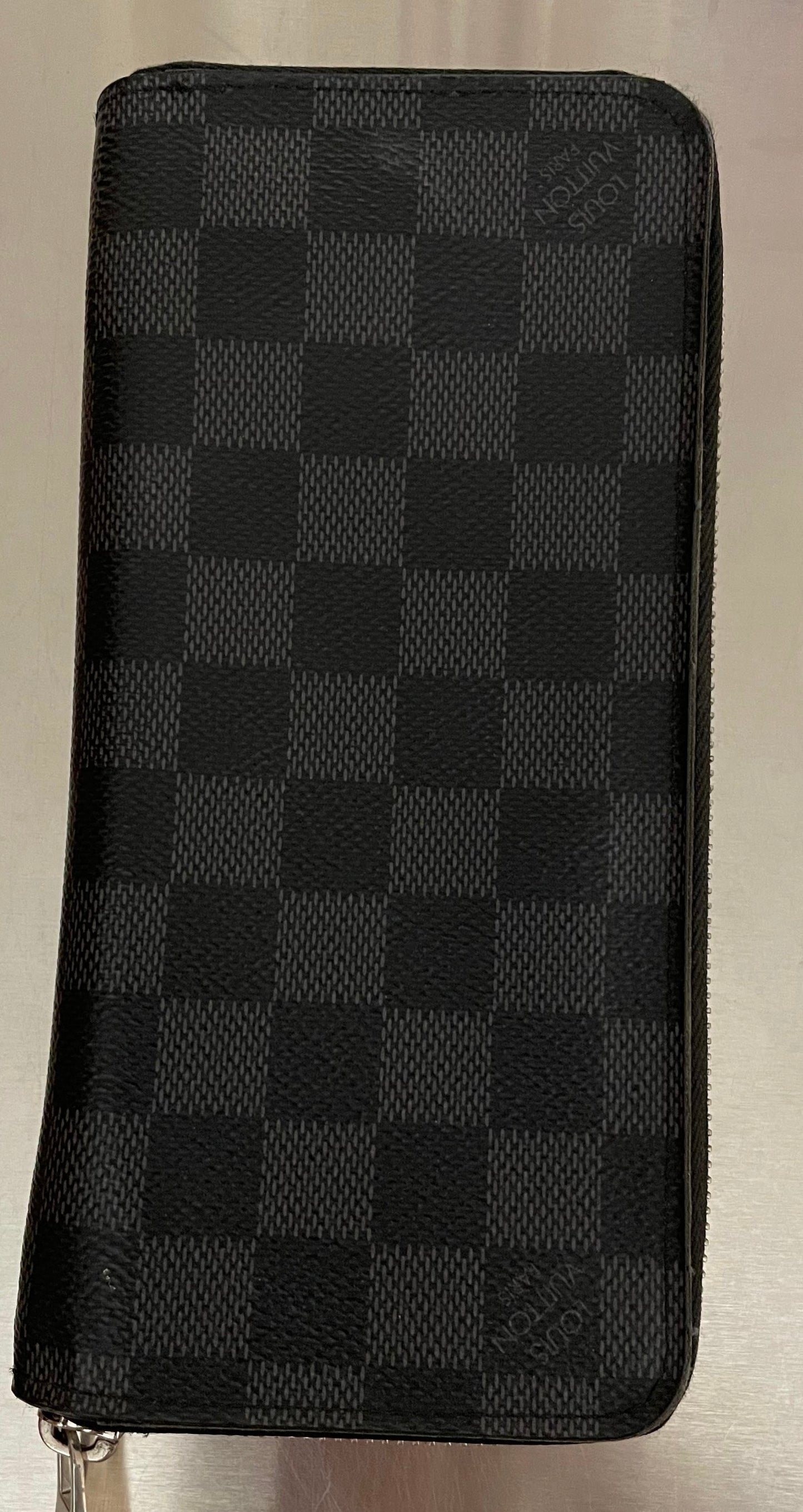 Louis Vuitton Zippy Vertical Geldbörse