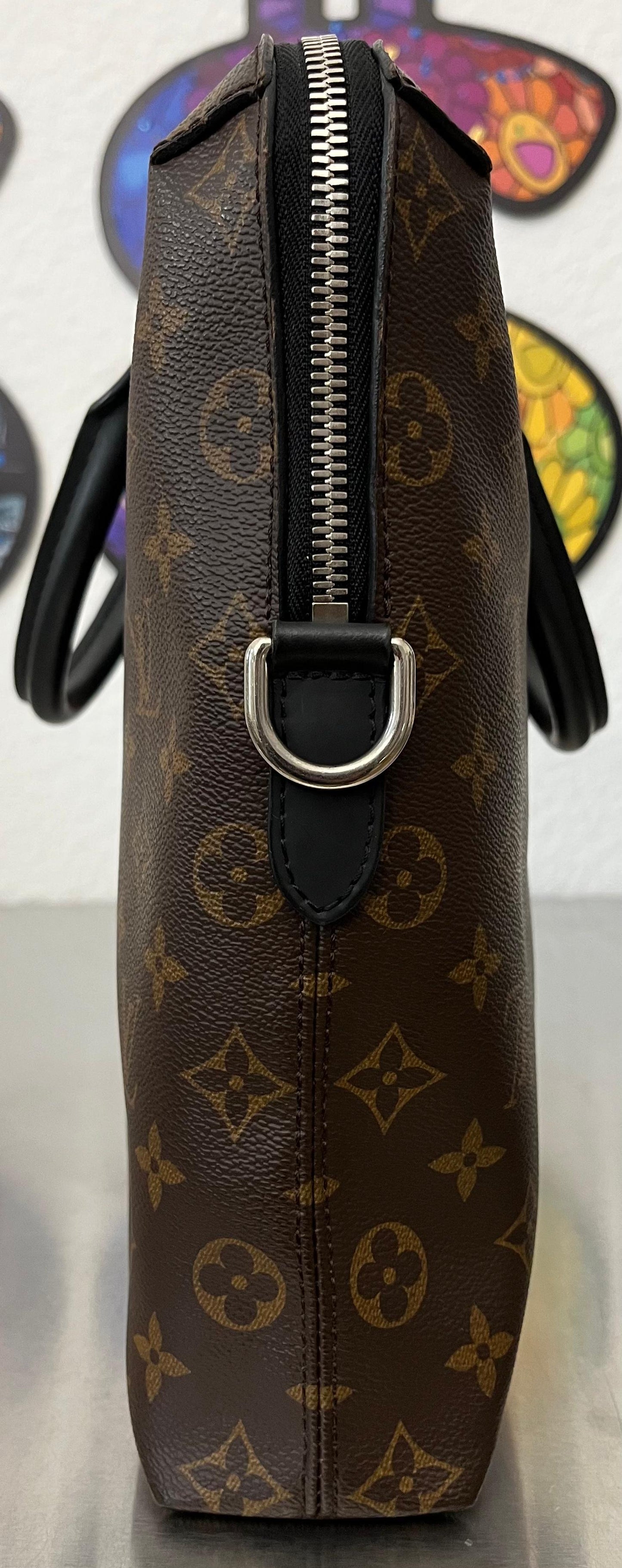 Louis Vuitton Porte Documents Jour Macassar