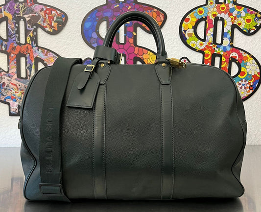 Louis Vuitton Kendall PM Taiga