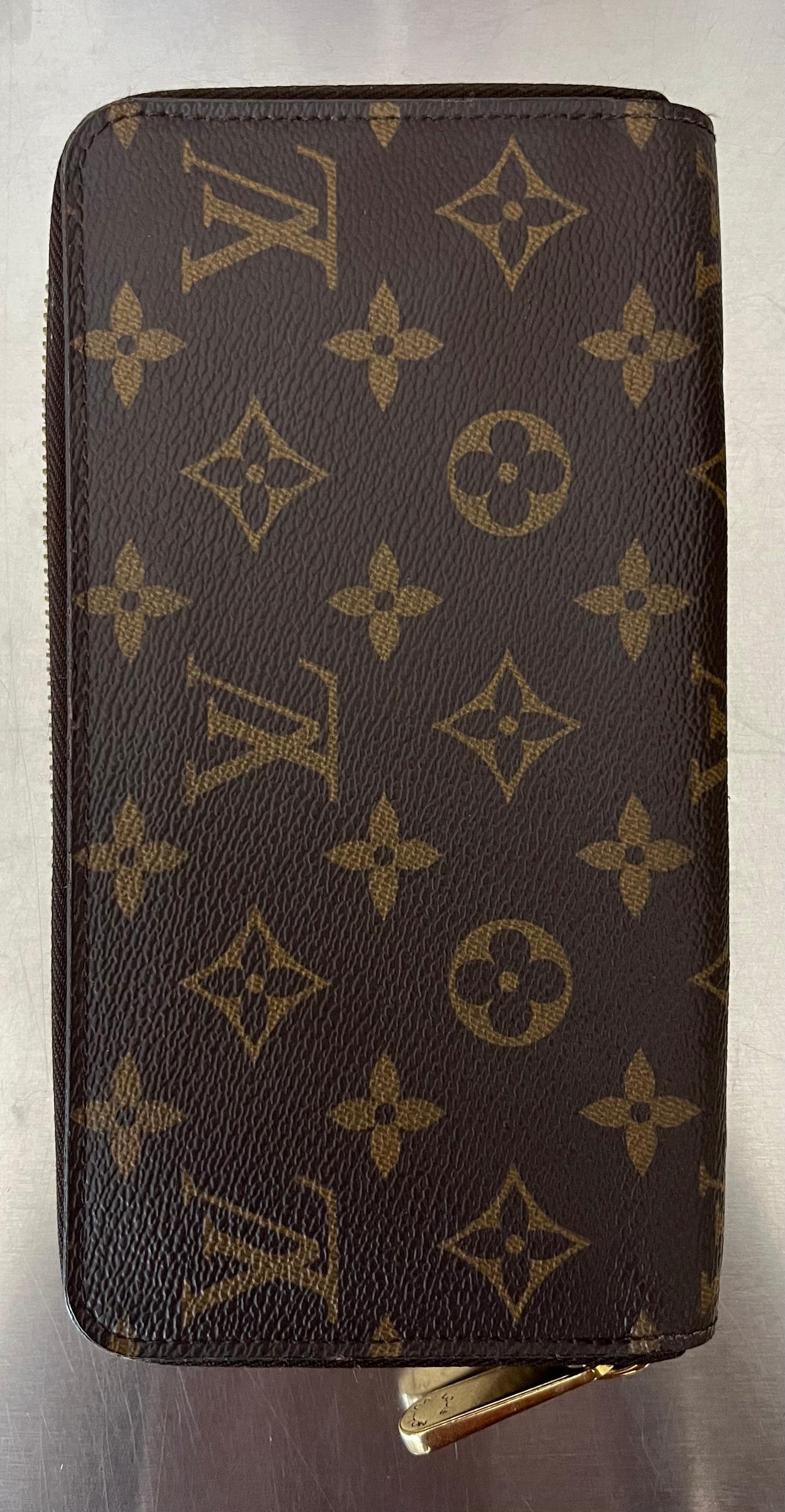 Louis Vuitton Zippy Monogram