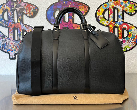 Louis Vuitton Kendall PM Taiga