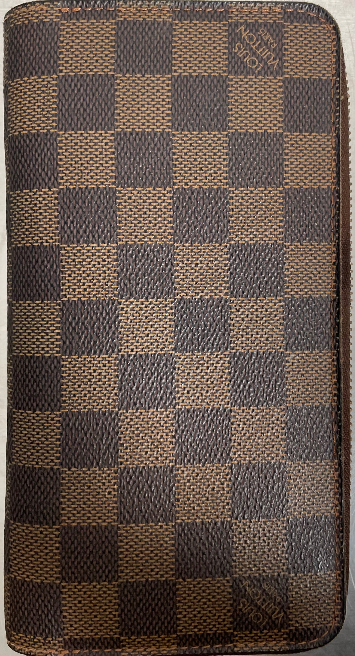 Louis Vuitton Zippy Damier