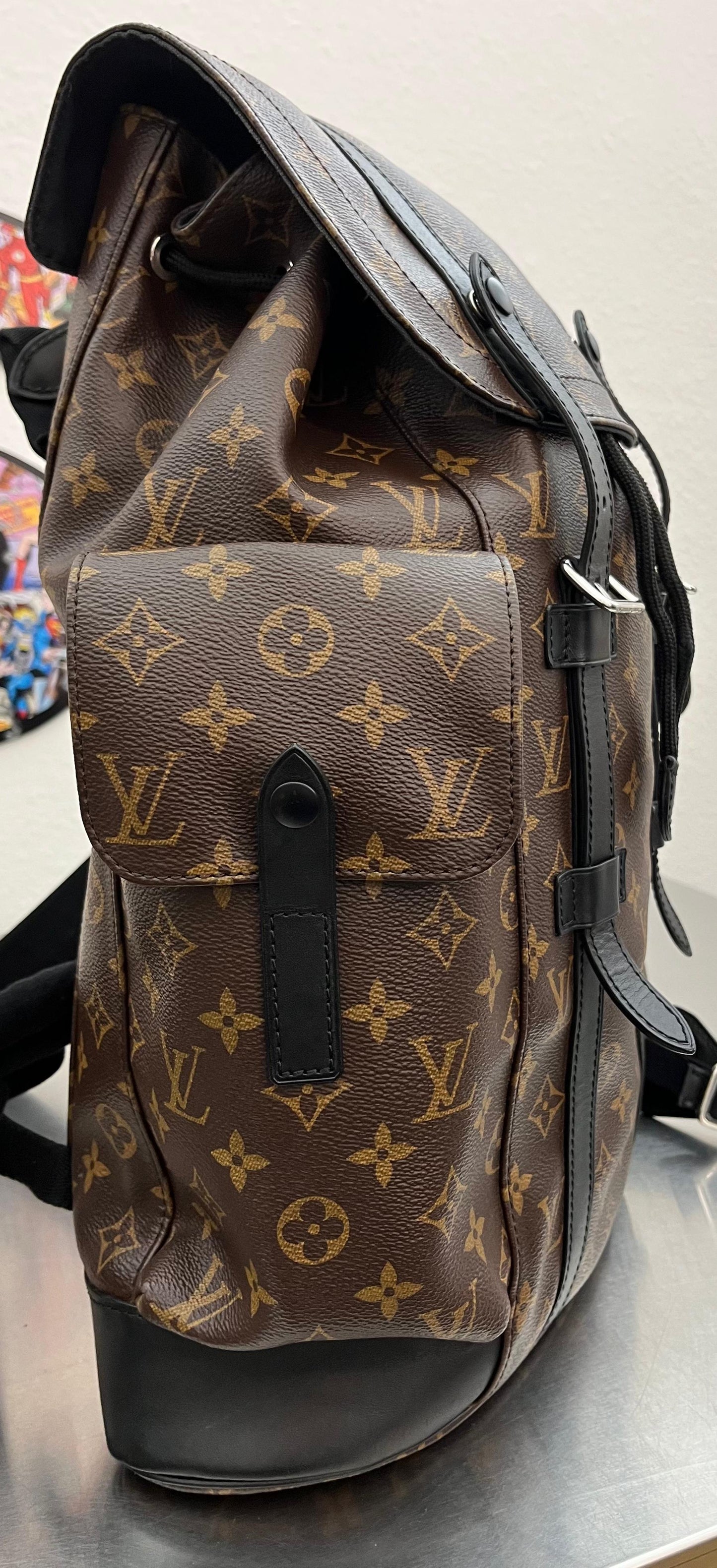 Louis Vuitton Christopher MM