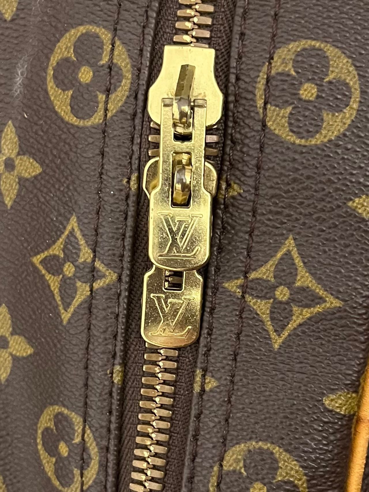 Louis Vuitton Sirius 45
