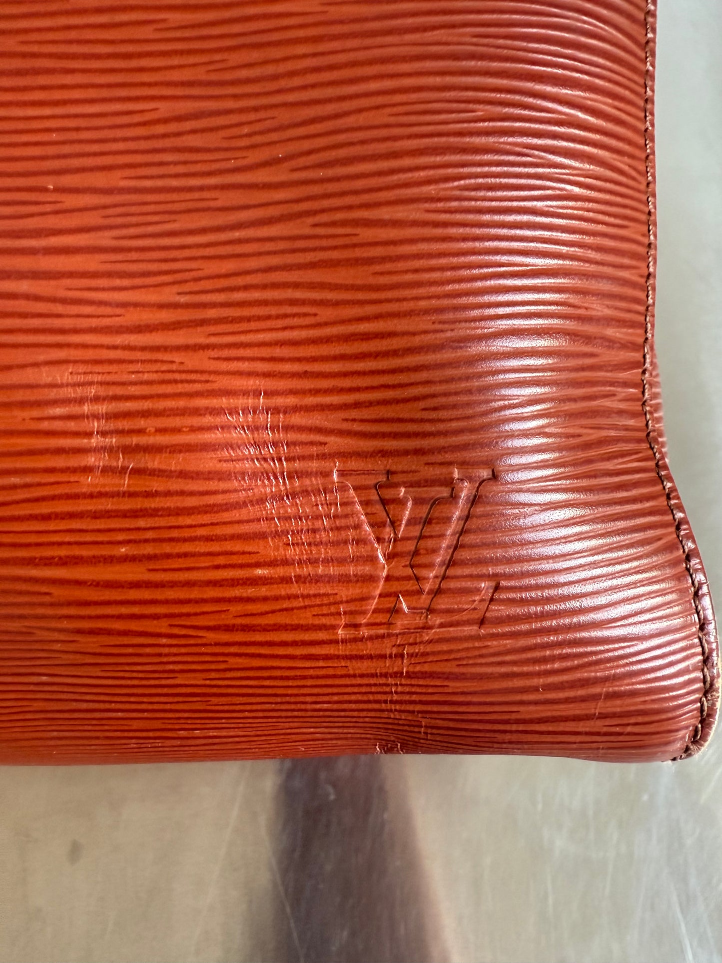 Louis Vuitton Keepall 45 Epi Leder