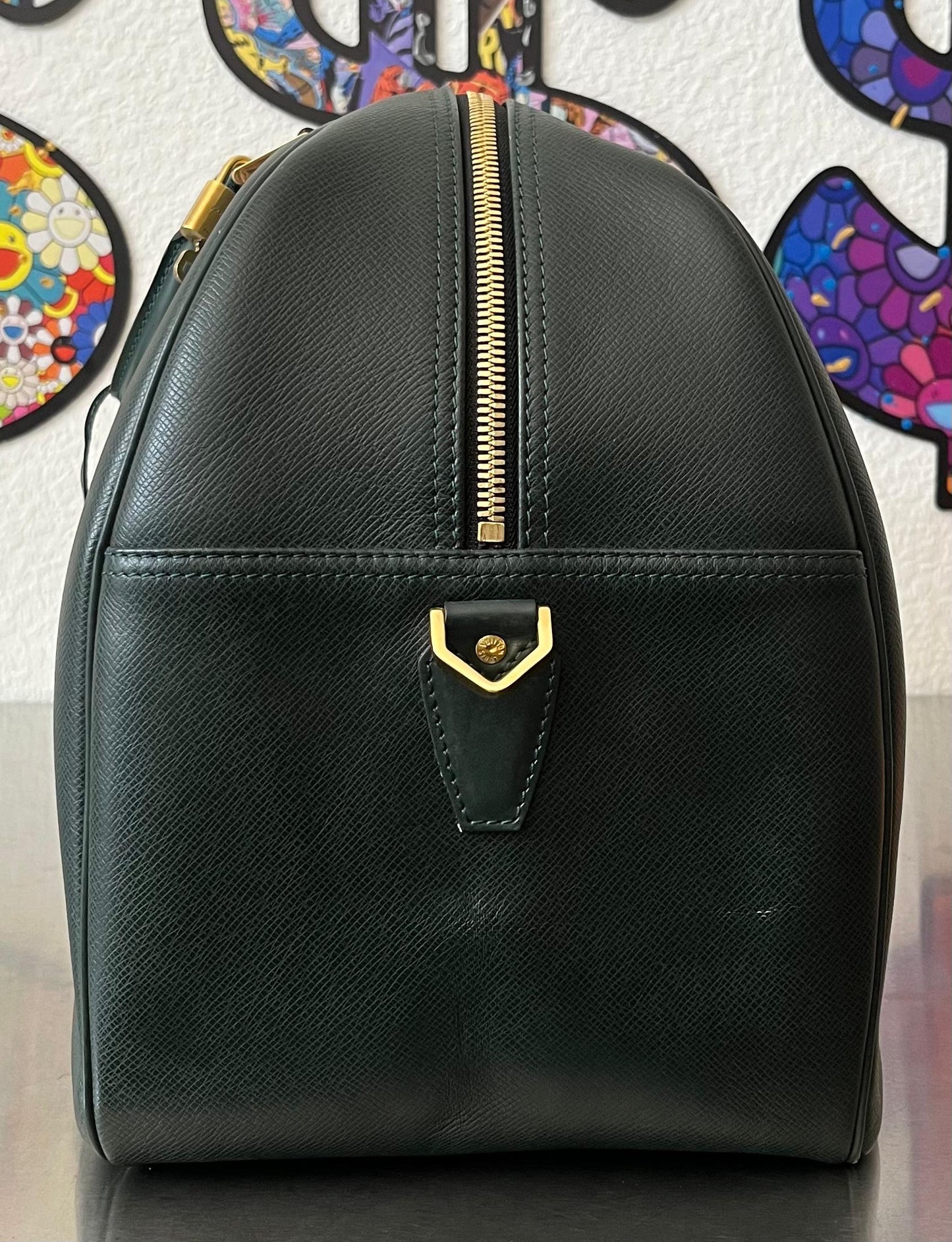Louis Vuitton Kendall PM Taiga Leder