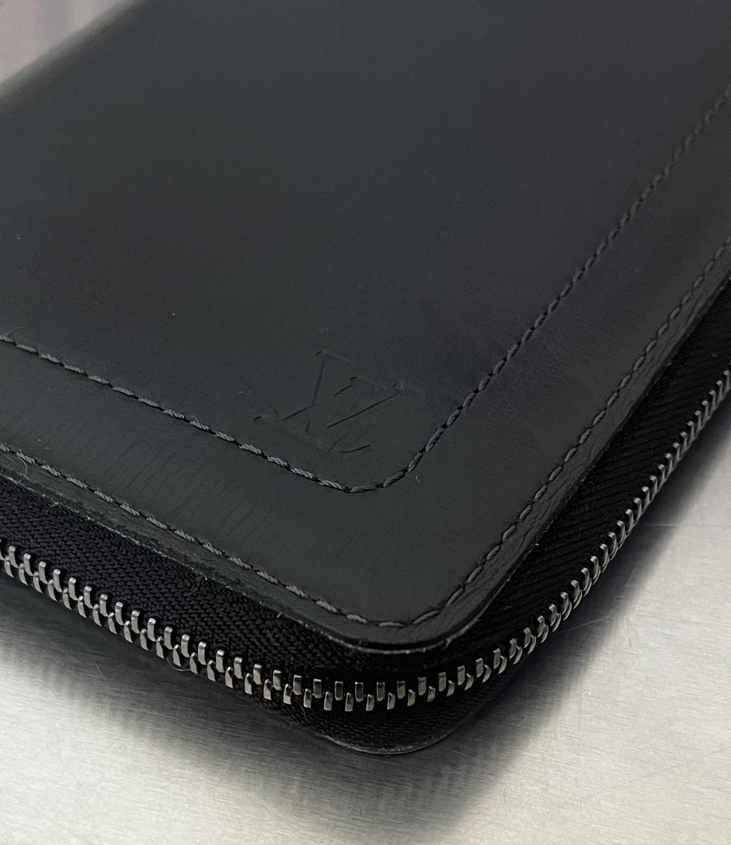 Louis Vuitton Zippy Organizer Utha