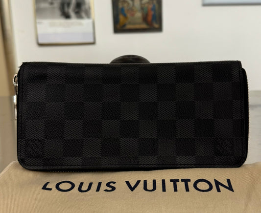 Louis Vuitton Zippy Vertical Geldbörse