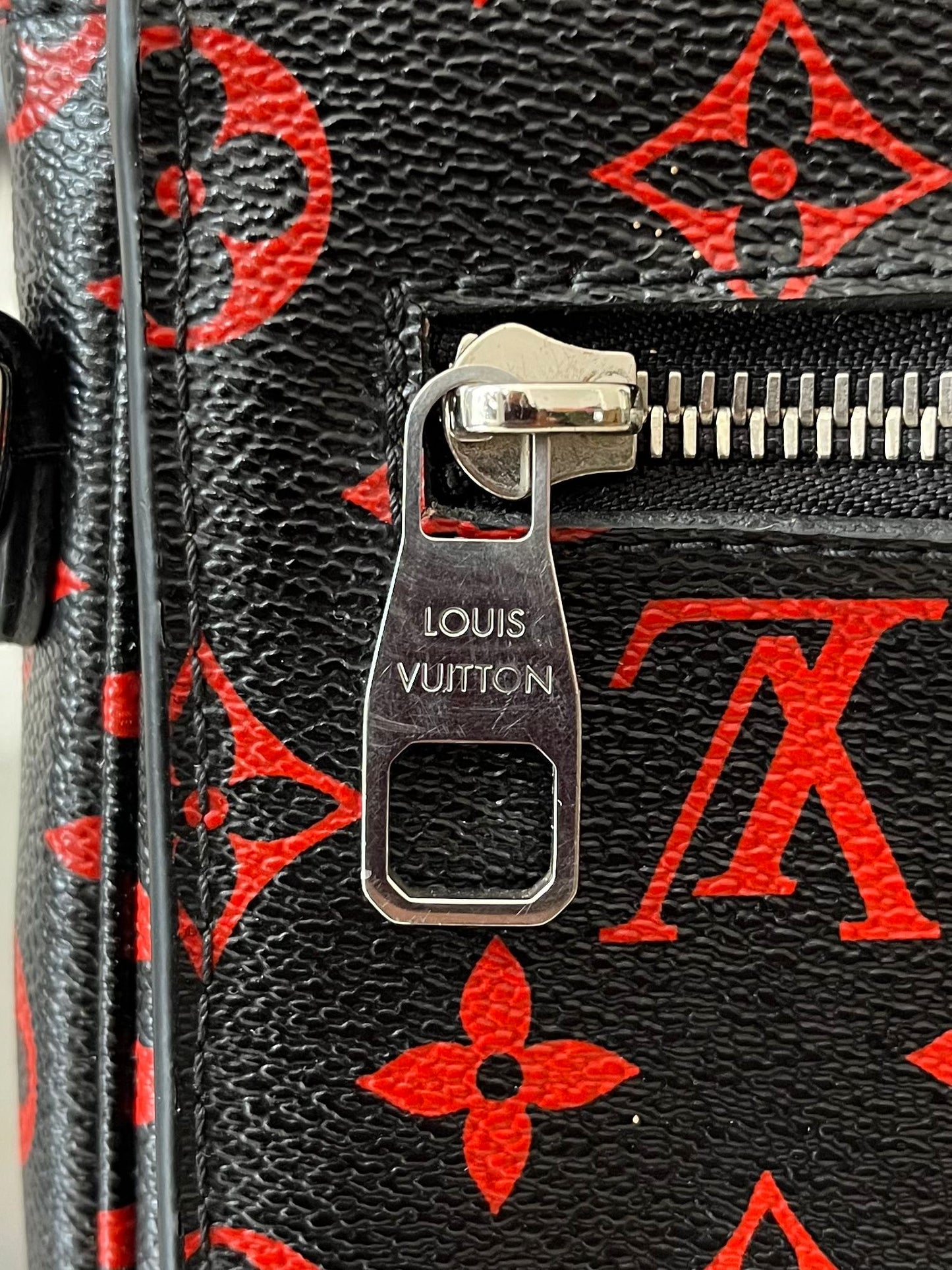Louis Vuitton Metis Pochette Infrarouge (Limitiertes Modell)