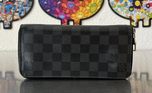 Louis Vuitton Zippy Vertical Damier