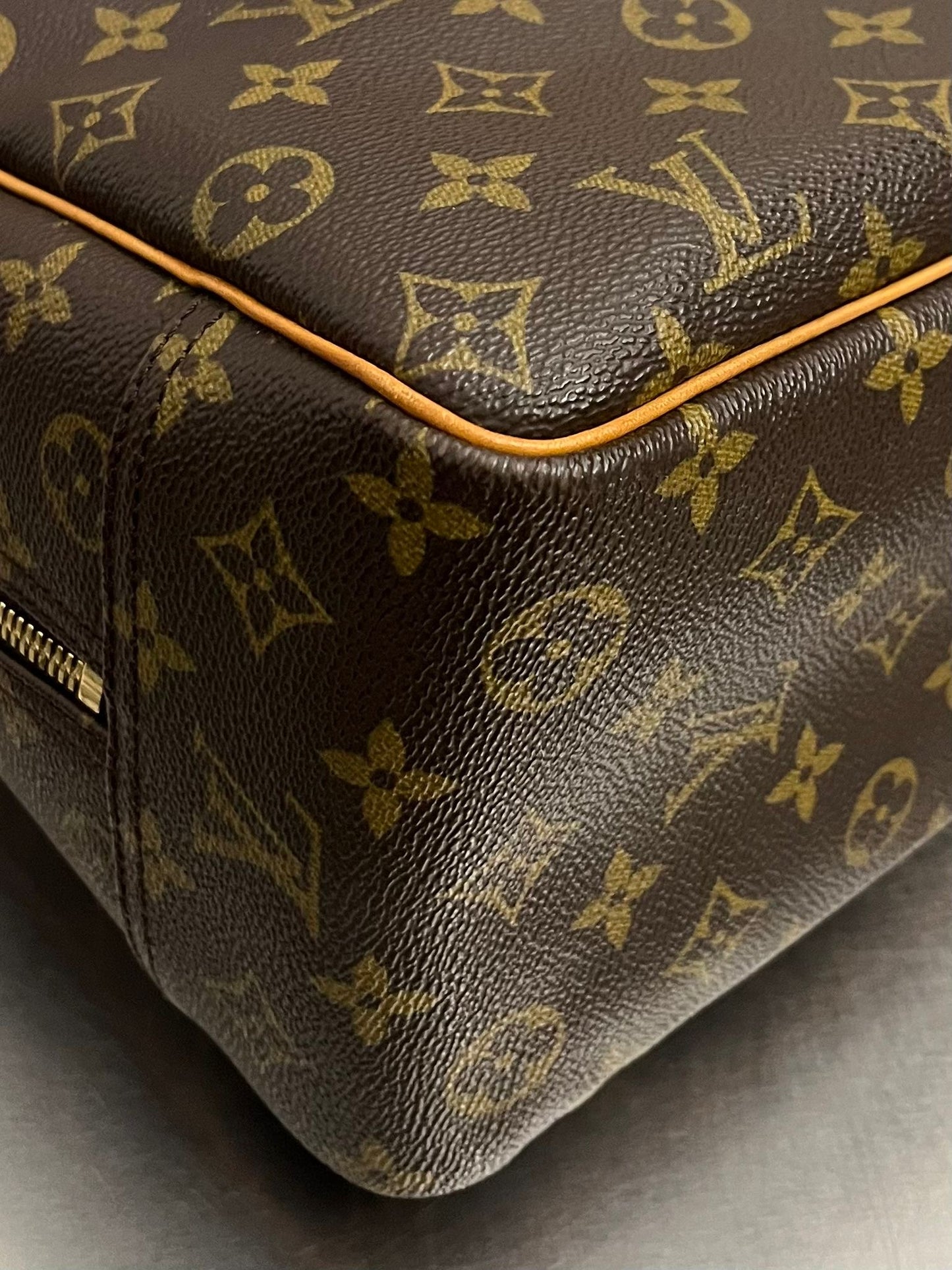 Louis Vuitton Deauville