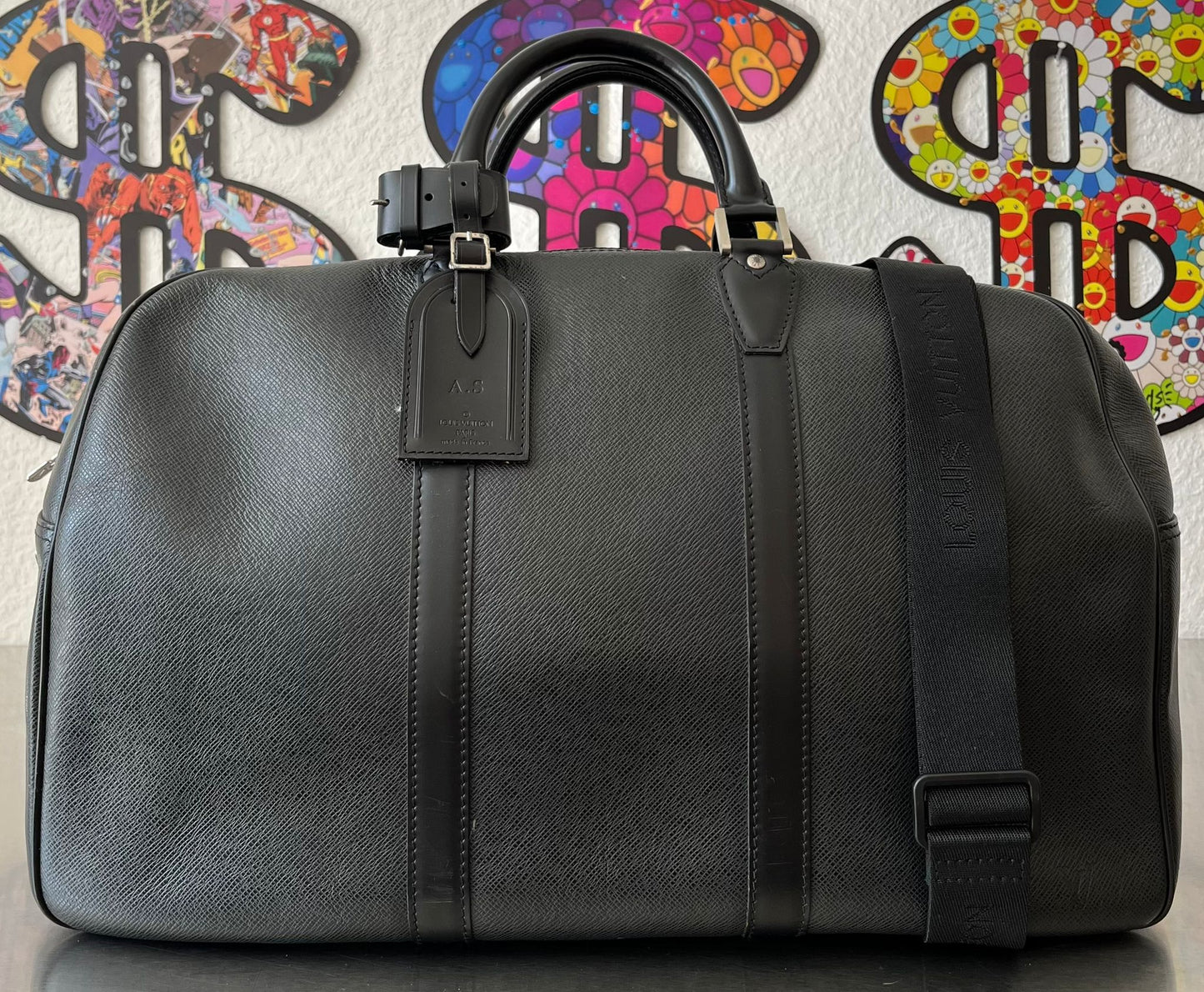 Louis Vuitton Kendall PM Taiga