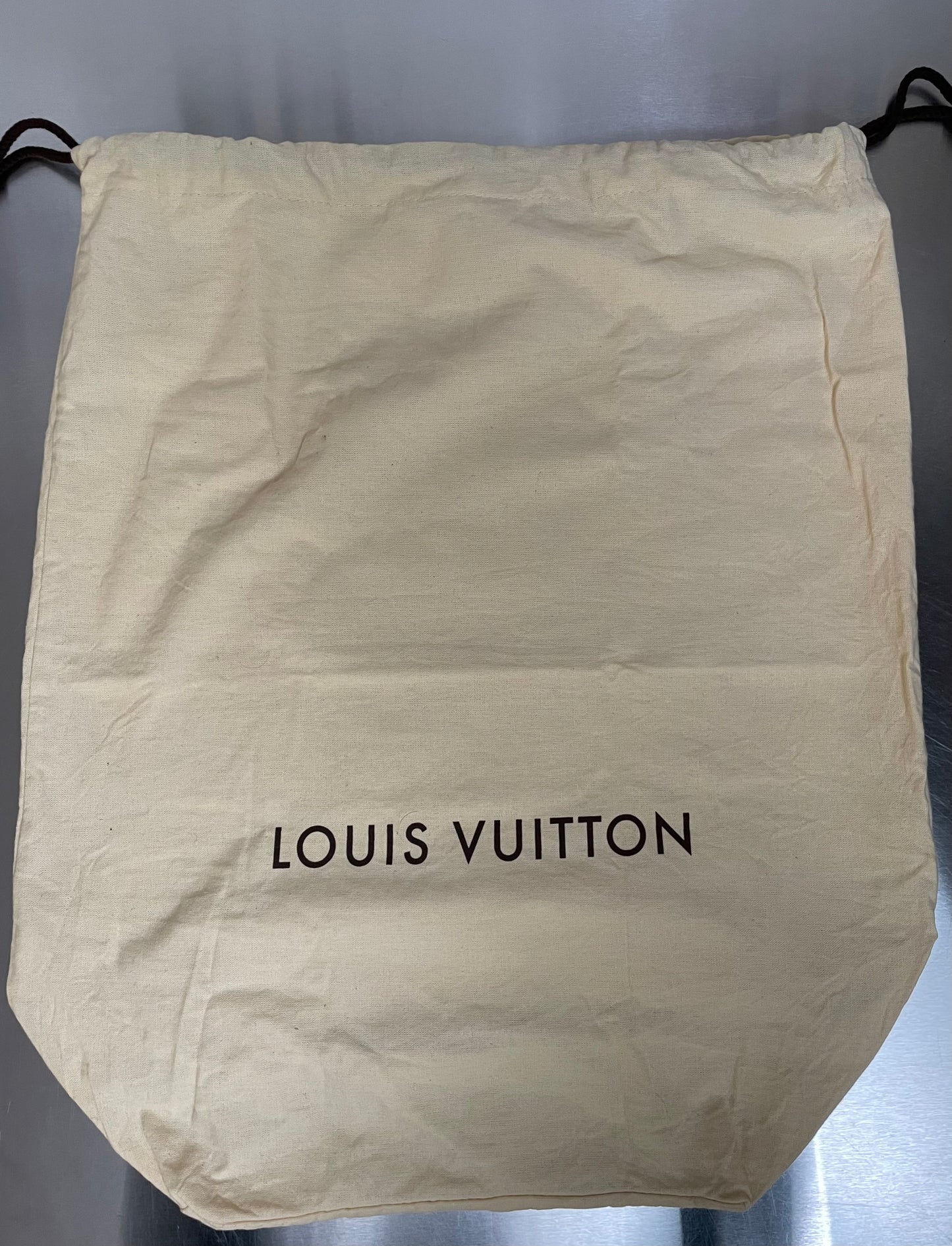 Louis Vuitton Porte Dokumente Lozan Taiga