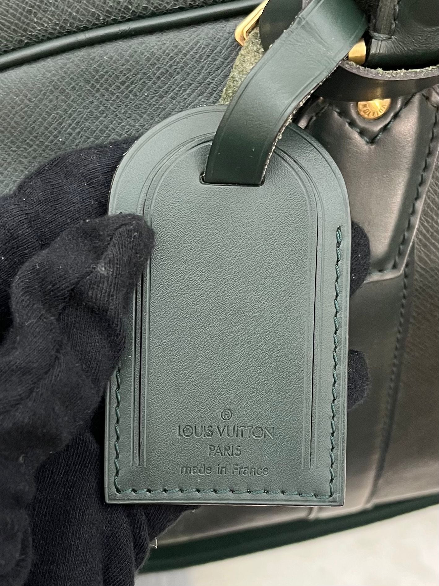 Louis Vuitton Kendall GM Taiga