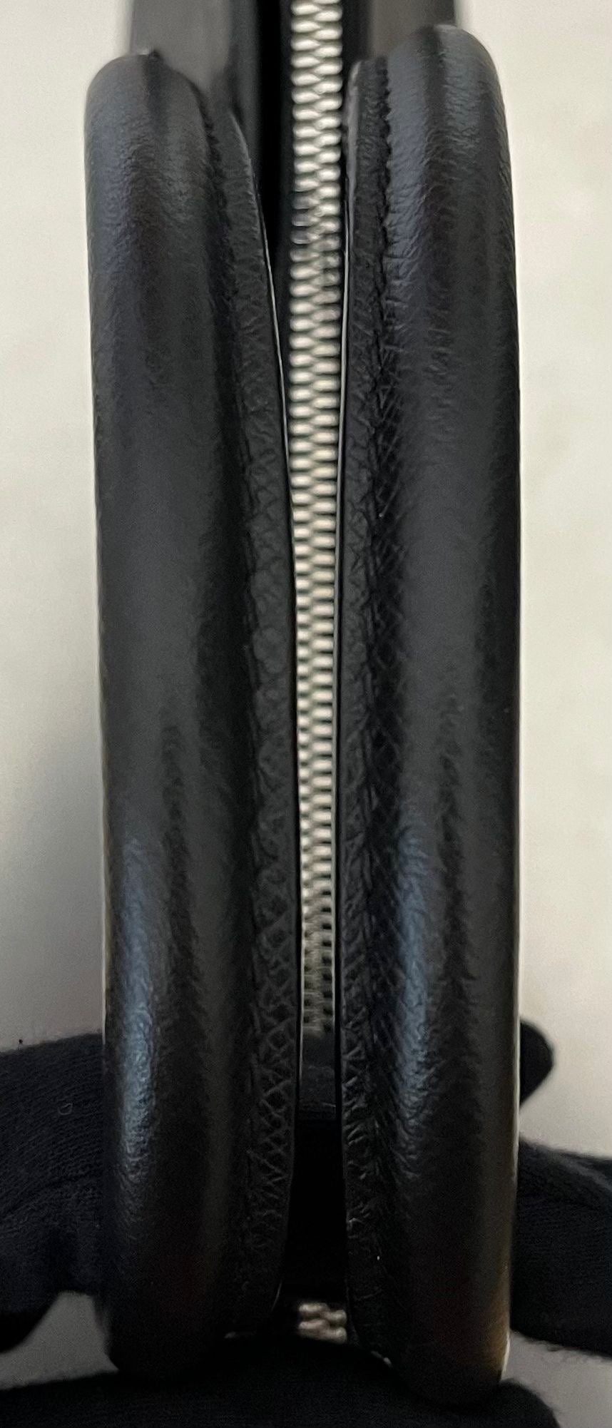 Louis Vuitton Anton