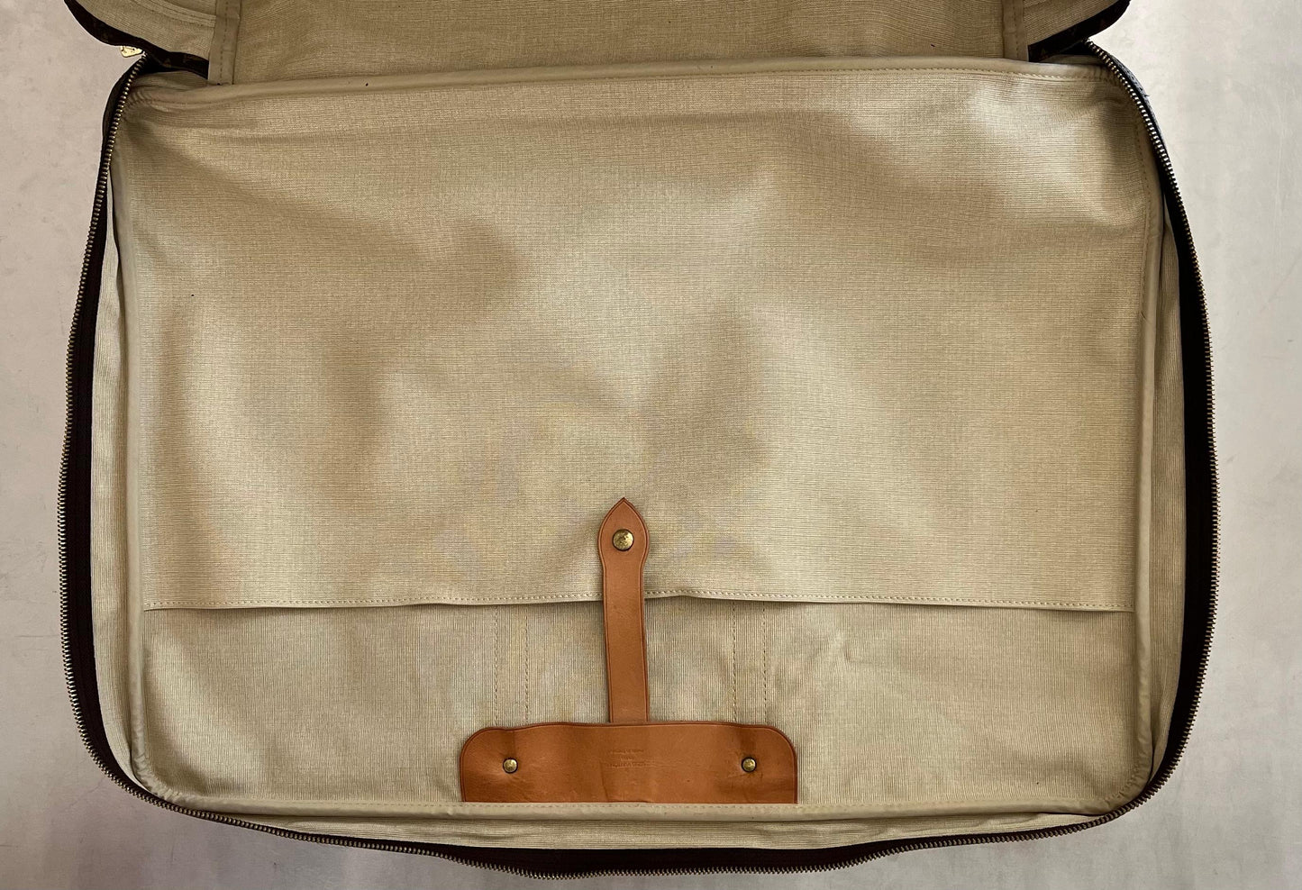 Louis Vuitton Sirius 65