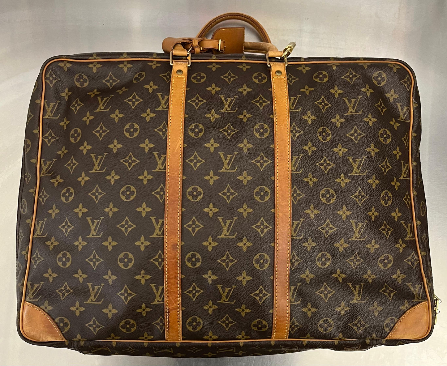 Louis Vuitton Sirius 50