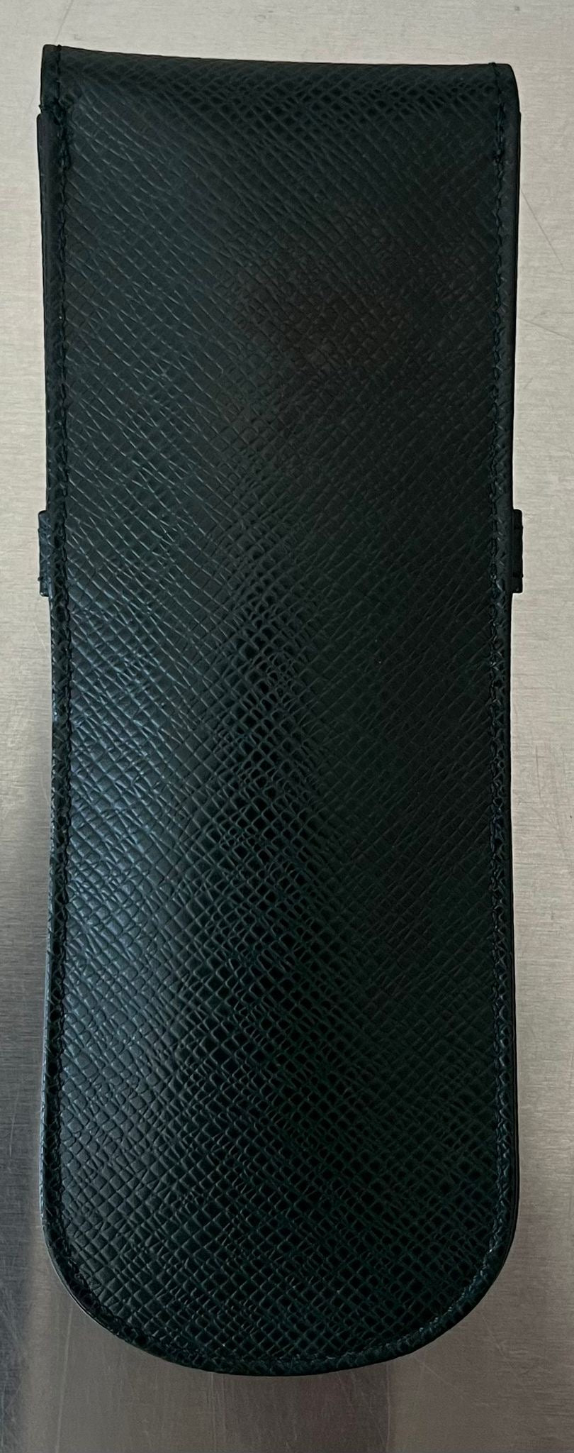 Louis Vuitton Stift-Etui Taiga