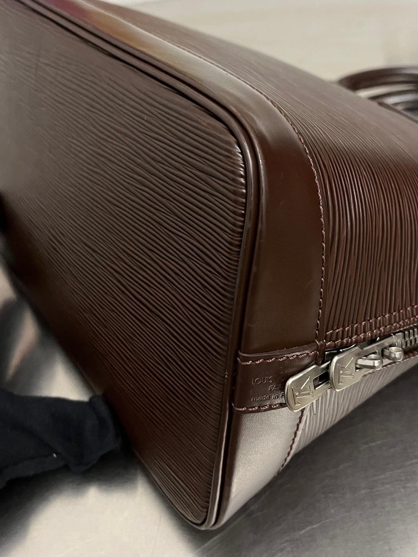 Louis Vuitton Alma PM Epi