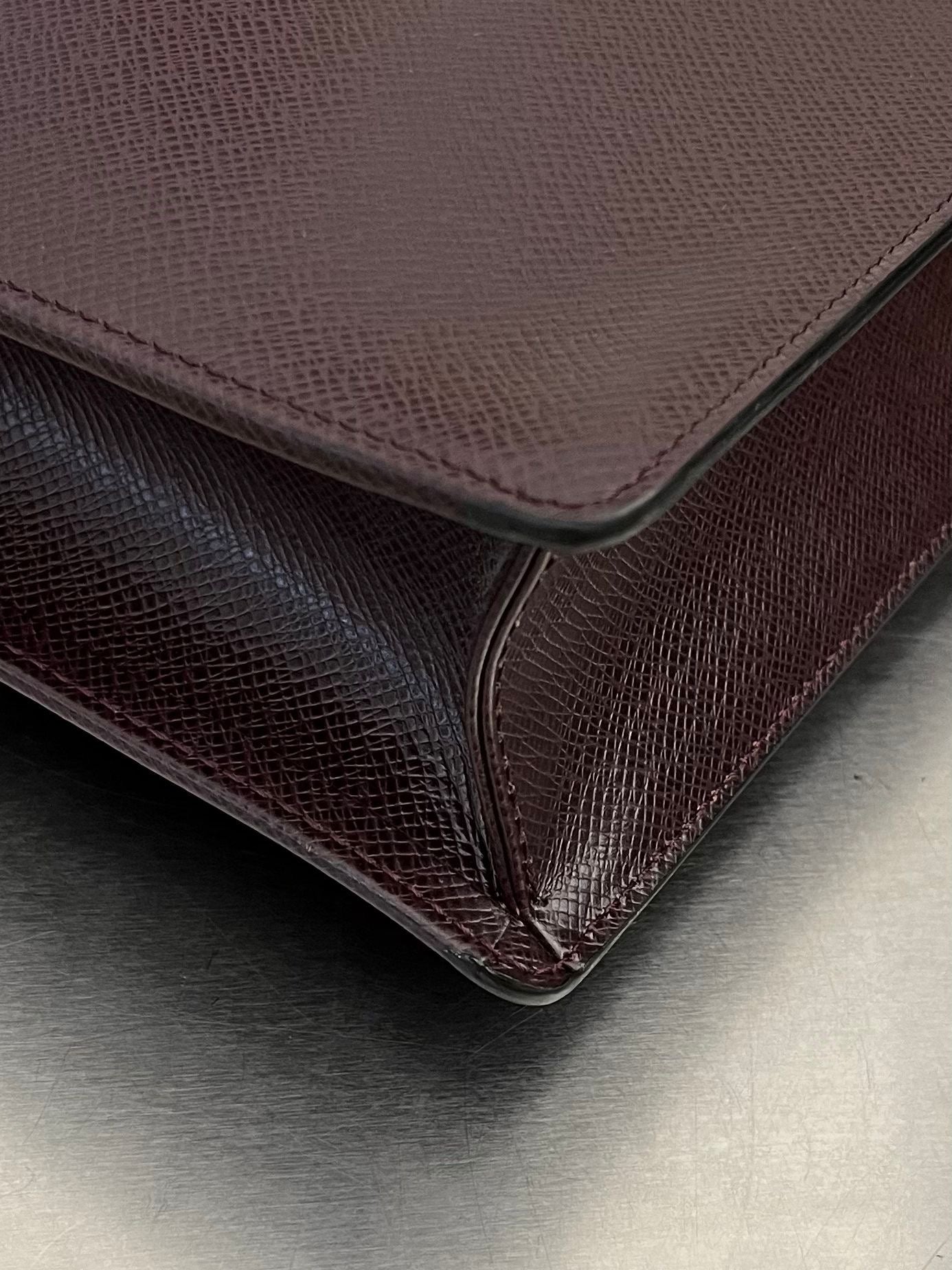Louis Vuitton Angara Taiga
